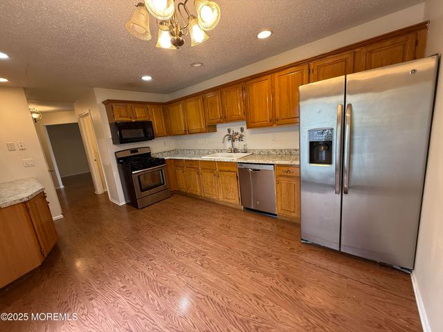 27 Barn Swallow Boulevard, Marlboro, NJ 07746