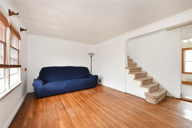 916 Center Drive, Franklin Square, NY 11010