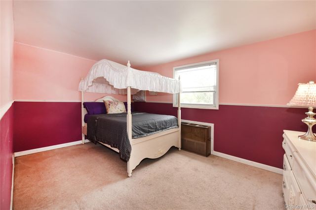 916 Center Drive, Franklin Square, NY 11010