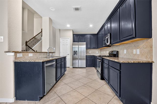 93 S Rocky Point Circle, Spring, TX 77389