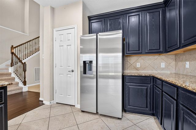 93 S Rocky Point Circle, Spring, TX 77389