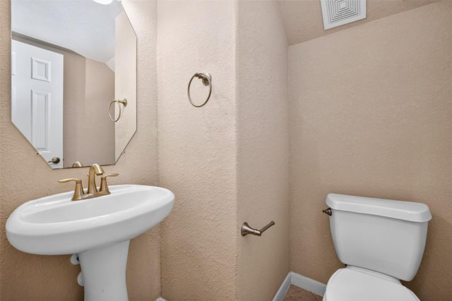 93 S Rocky Point Circle, Spring, TX 77389