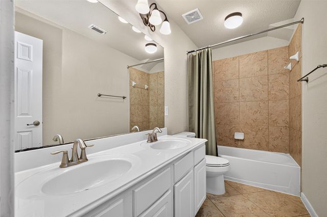 93 S Rocky Point Circle, Spring, TX 77389