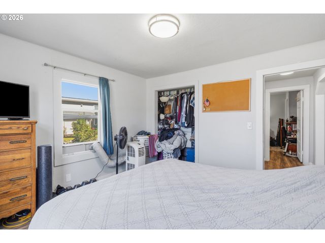 2906 ELMIRA Rd, Eugene, OR 97402