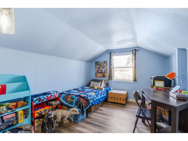 2906 ELMIRA Rd, Eugene, OR 97402