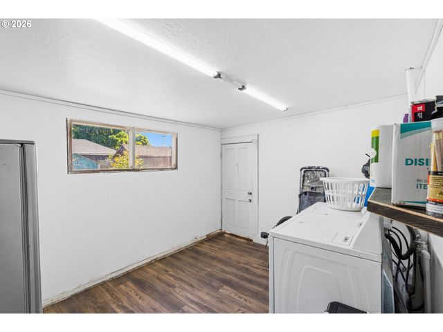 2906 ELMIRA Rd, Eugene, OR 97402
