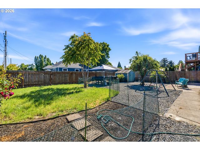 2906 ELMIRA Rd, Eugene, OR 97402
