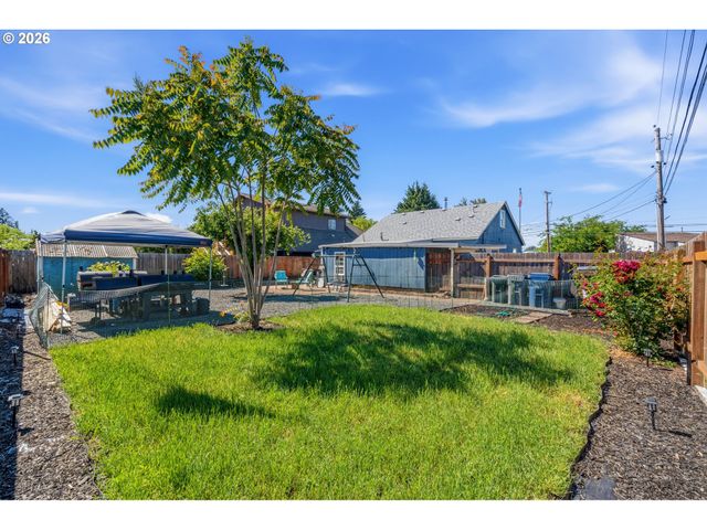 2906 ELMIRA Rd, Eugene, OR 97402