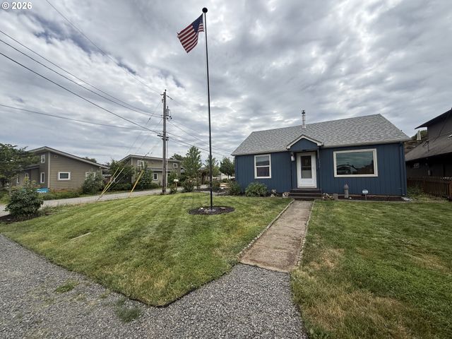 2906 ELMIRA Rd, Eugene, OR 97402