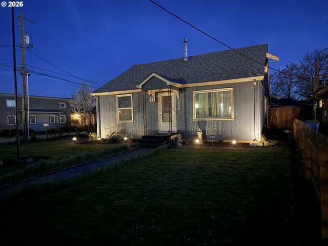 2906 ELMIRA Rd, Eugene, OR 97402