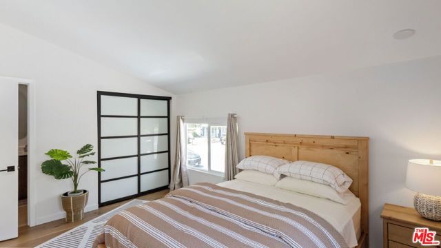 5304 Baza Avenue, Los Angeles, CA 91364