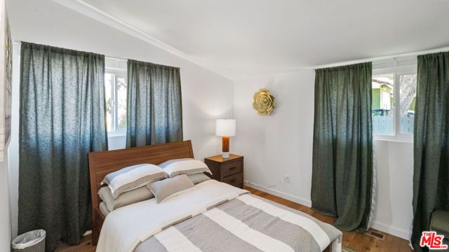 5304 Baza Avenue, Los Angeles, CA 91364