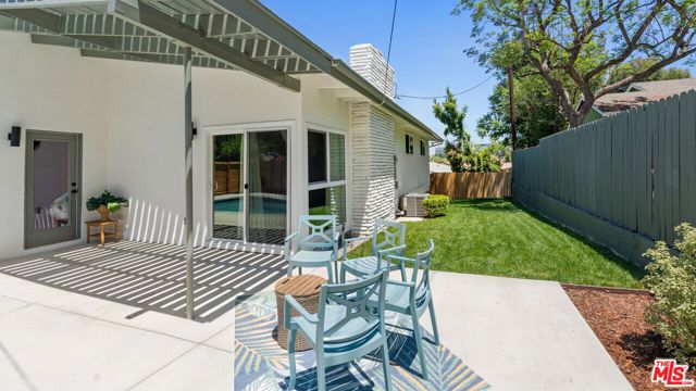 5304 Baza Avenue, Los Angeles, CA 91364
