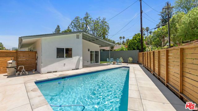 5304 Baza Avenue, Los Angeles, CA 91364