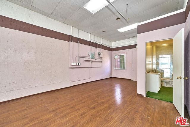 115 N Western Avenue, Los Angeles, CA 90004