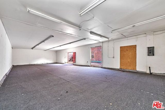 115 N Western Avenue, Los Angeles, CA 90004