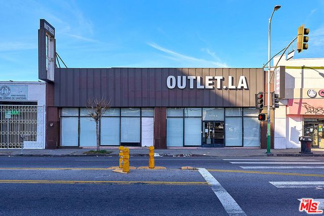 115 N Western Avenue, Los Angeles, CA 90004