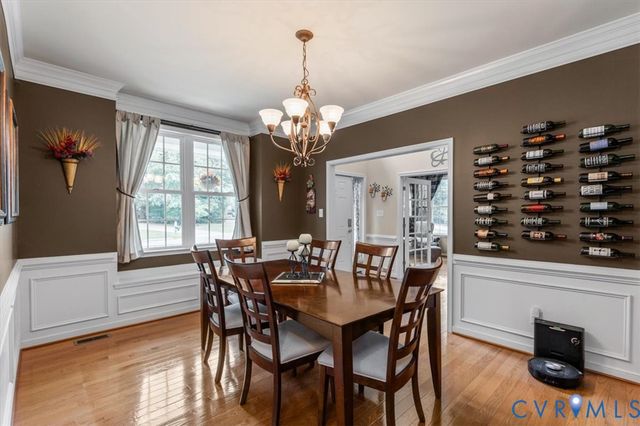5500 Quarter Horse Ln, Moseley, VA 23120