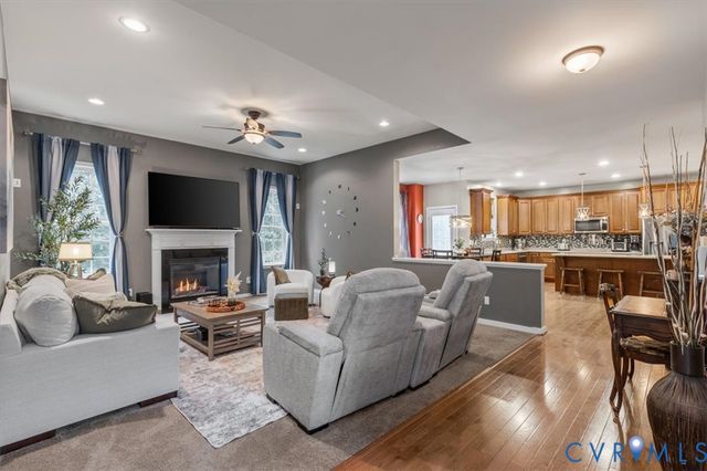 5500 Quarter Horse Ln, Moseley, VA 23120