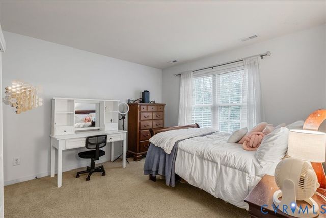 5500 Quarter Horse Ln, Moseley, VA 23120