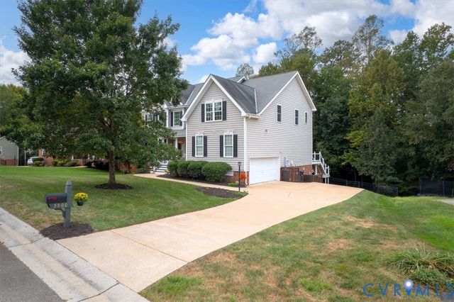 5500 Quarter Horse Ln, Moseley, VA 23120