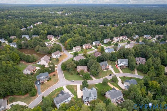 5500 Quarter Horse Ln, Moseley, VA 23120