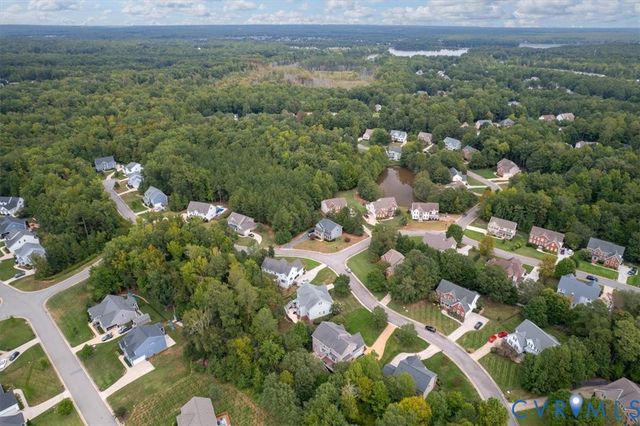 5500 Quarter Horse Ln, Moseley, VA 23120