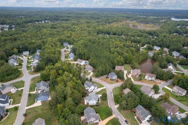 5500 Quarter Horse Ln, Moseley, VA 23120