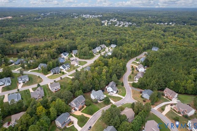 5500 Quarter Horse Ln, Moseley, VA 23120