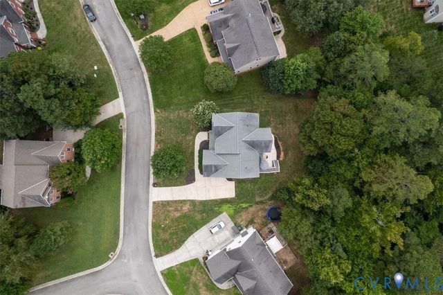 5500 Quarter Horse Ln, Moseley, VA 23120
