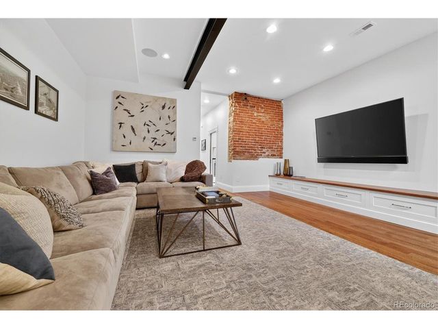 2329 N Emerson St, Denver, CO 80205