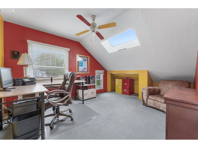 7462 N DWIGHT Ave, Portland, OR 97203