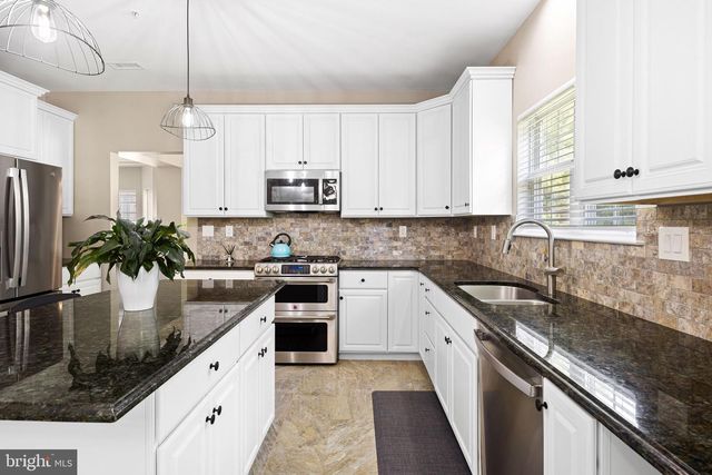 3901 CHARTER CLUB DR, Doylestown, PA 18902