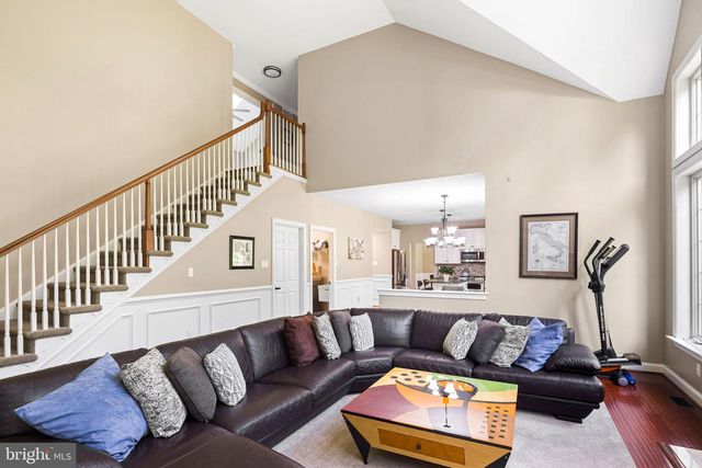 3901 CHARTER CLUB DR, Doylestown, PA 18902