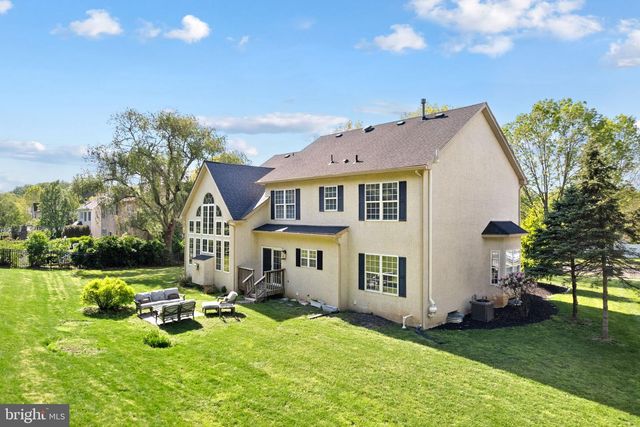 3901 CHARTER CLUB DR, Doylestown, PA 18902