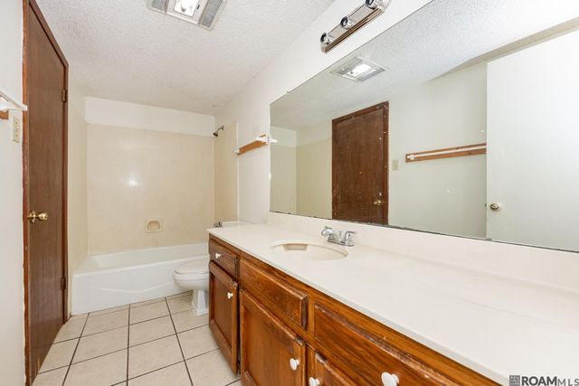 2328 Brightside Dr, Baton Rouge, LA 70820