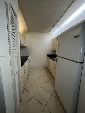 11453 NW 39th Ct 210-2, Coral Springs, FL 33065