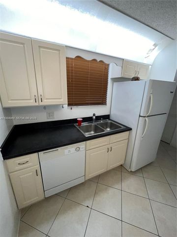 11453 NW 39th Ct 210-2, Coral Springs, FL 33065