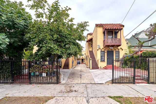 1125 S Ardmore Avenue, Los Angeles, CA 90006