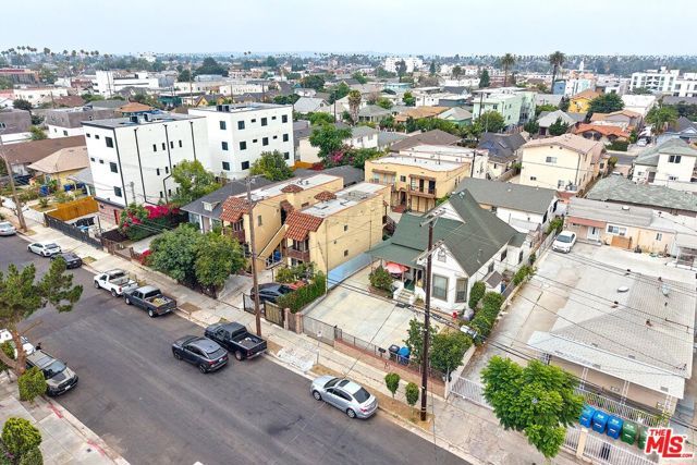 1125 S Ardmore Avenue, Los Angeles, CA 90006