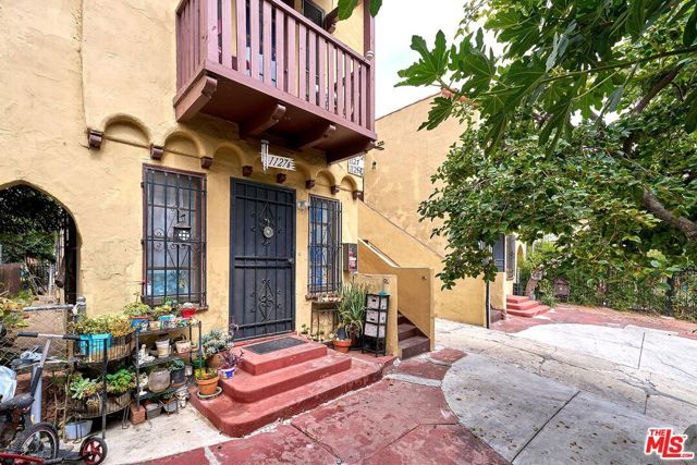 1125 S Ardmore Avenue, Los Angeles, CA 90006