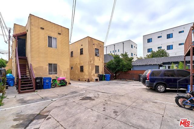 1125 S Ardmore Avenue, Los Angeles, CA 90006
