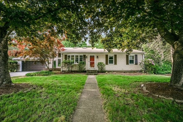 59 Orchard Drive, Cumberland, RI 02864