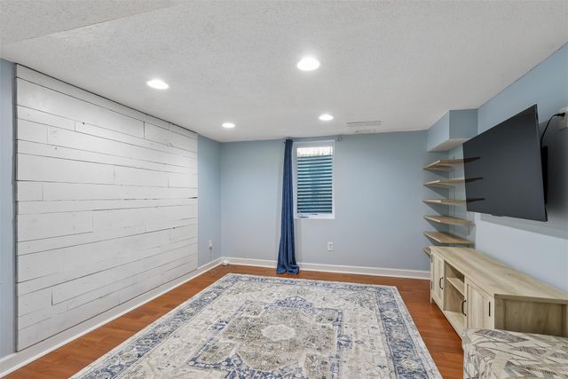 410 SE 2nd Street, Ankeny, IA 50021