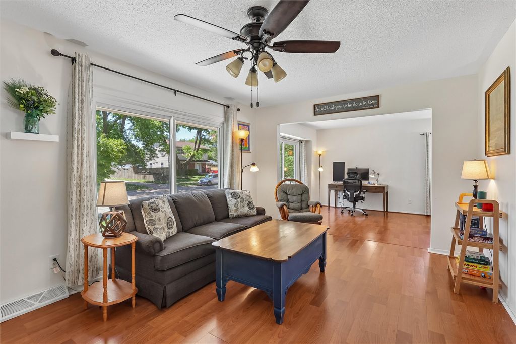 410 SE 2nd Street, Ankeny, IA 50021