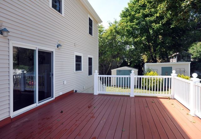 5 Seminole Ave, Weymouth, MA 02188