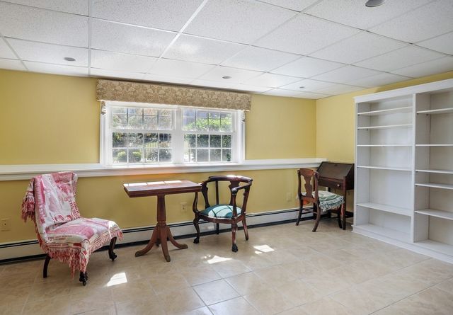 5 Seminole Ave, Weymouth, MA 02188