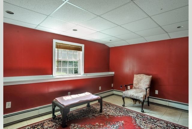 5 Seminole Ave, Weymouth, MA 02188