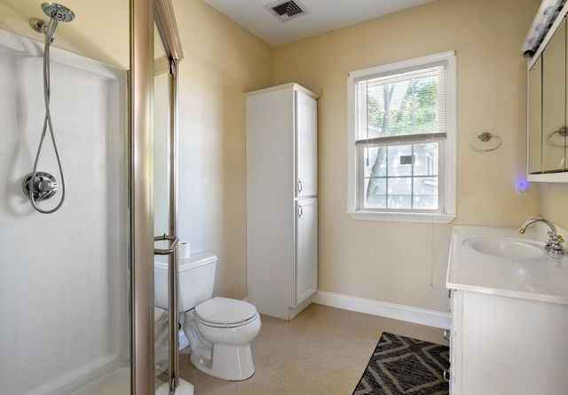 5 Seminole Ave, Weymouth, MA 02188