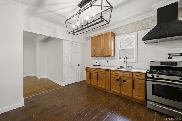 29 Elm Avenue, Hempstead, NY 11550